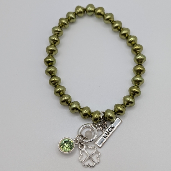 Avon 2013 Green Beaded Inspirations Charm Luck Stretch Bracelet - Picture 5 of 5
